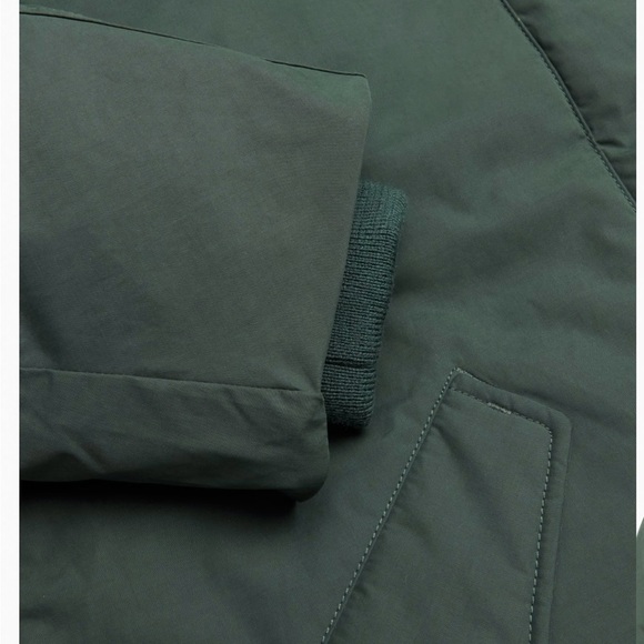 Wilfred Mont Blanc Parka. Like new condition. Size XS. - Picture 14 of 16